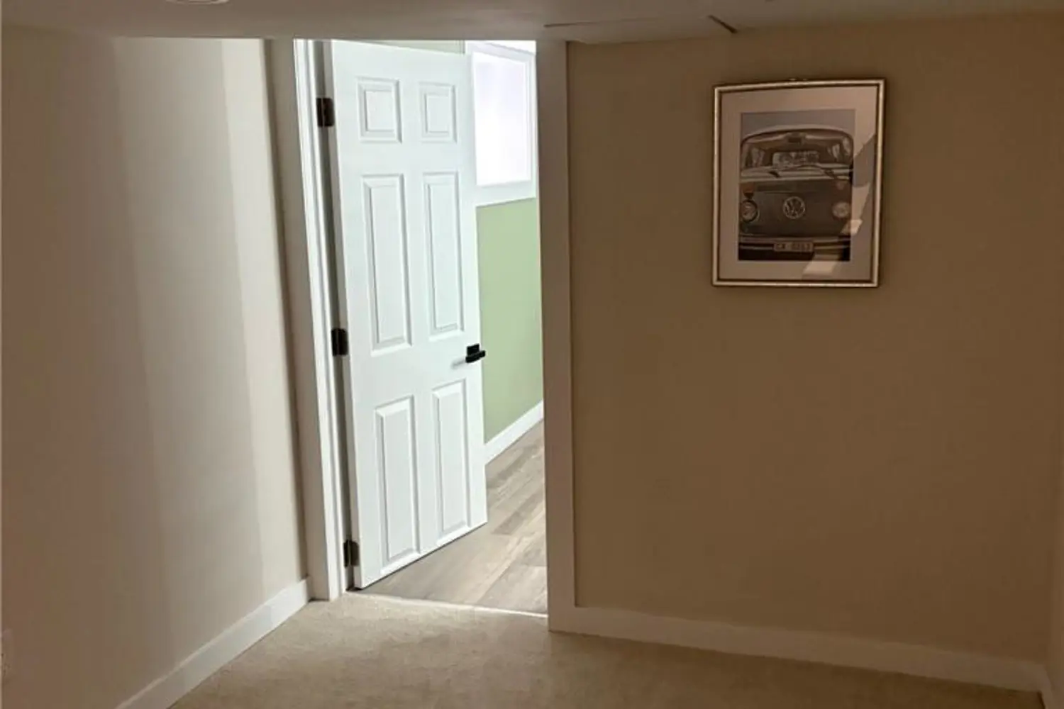 30 Eastchester Avenue photo 3