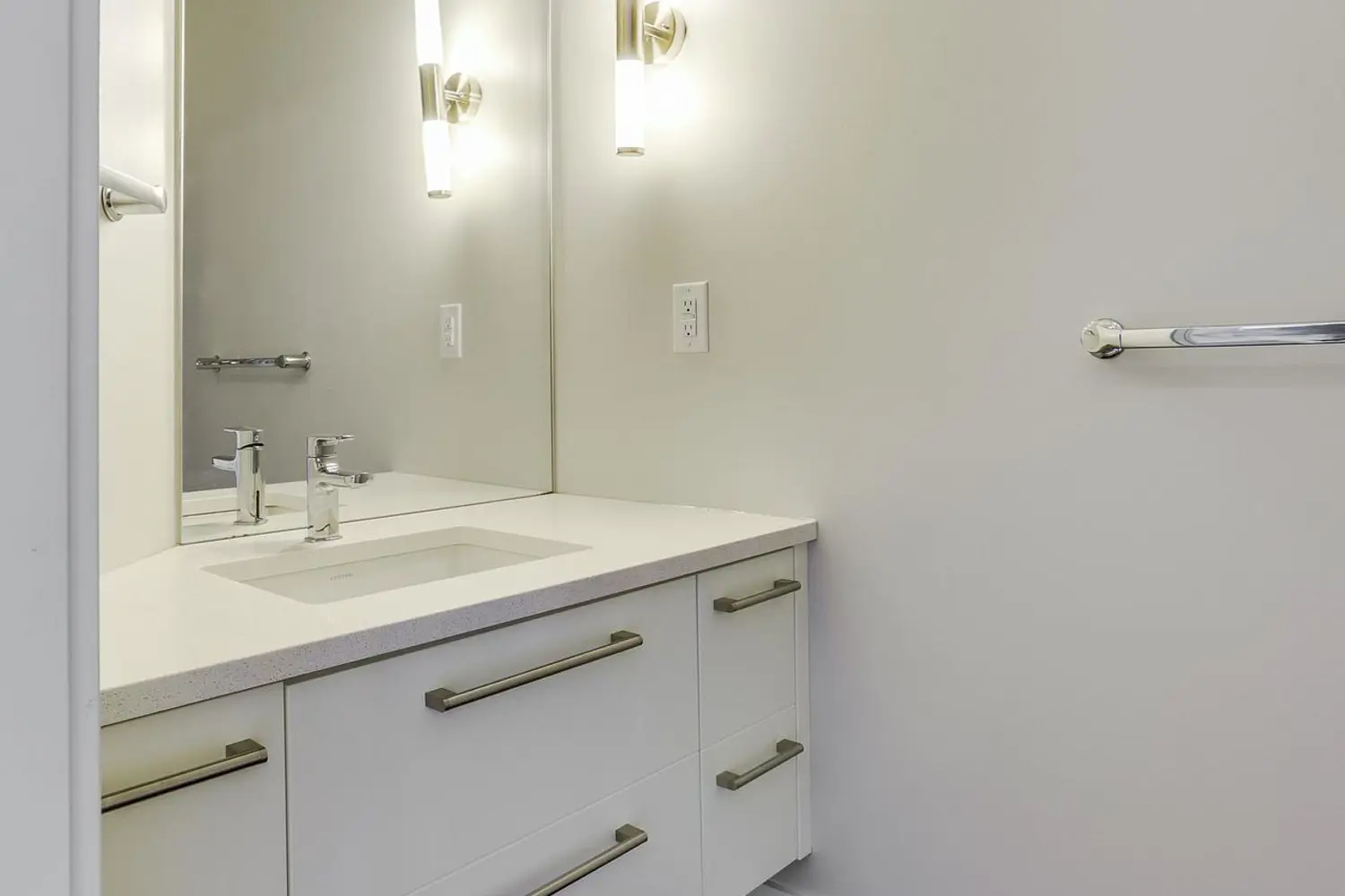 1705 Fiddlehead Place 403 photo 5