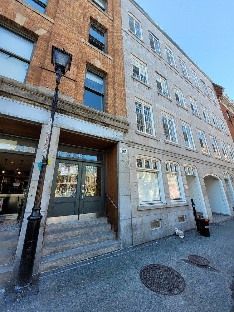 361 Place D'Youville