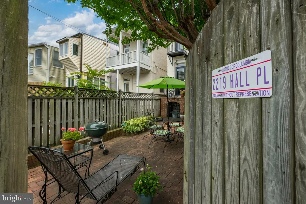 2219 Hall Place NW, Washington, DC 20007