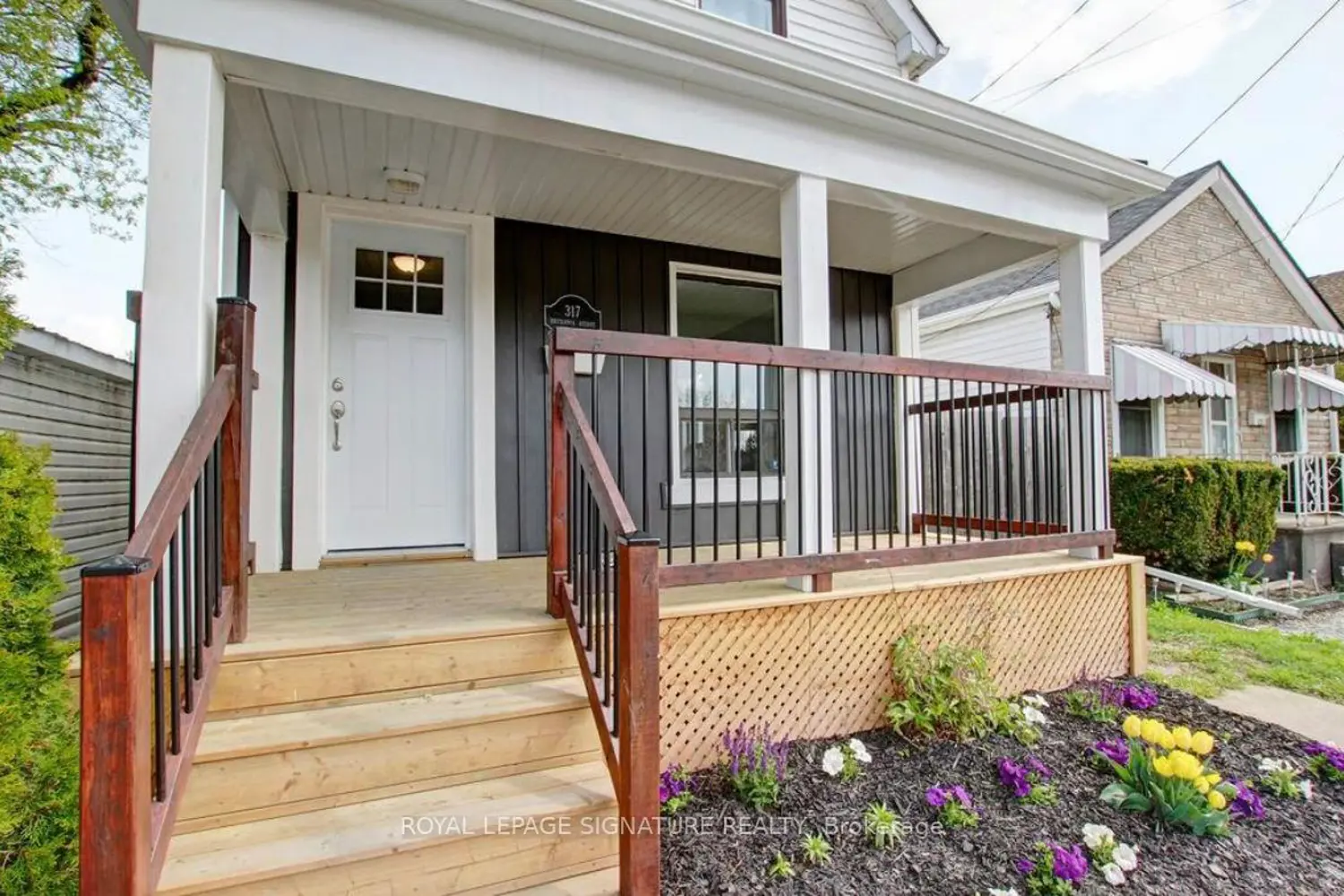 317 Britannia Avenue photo 2