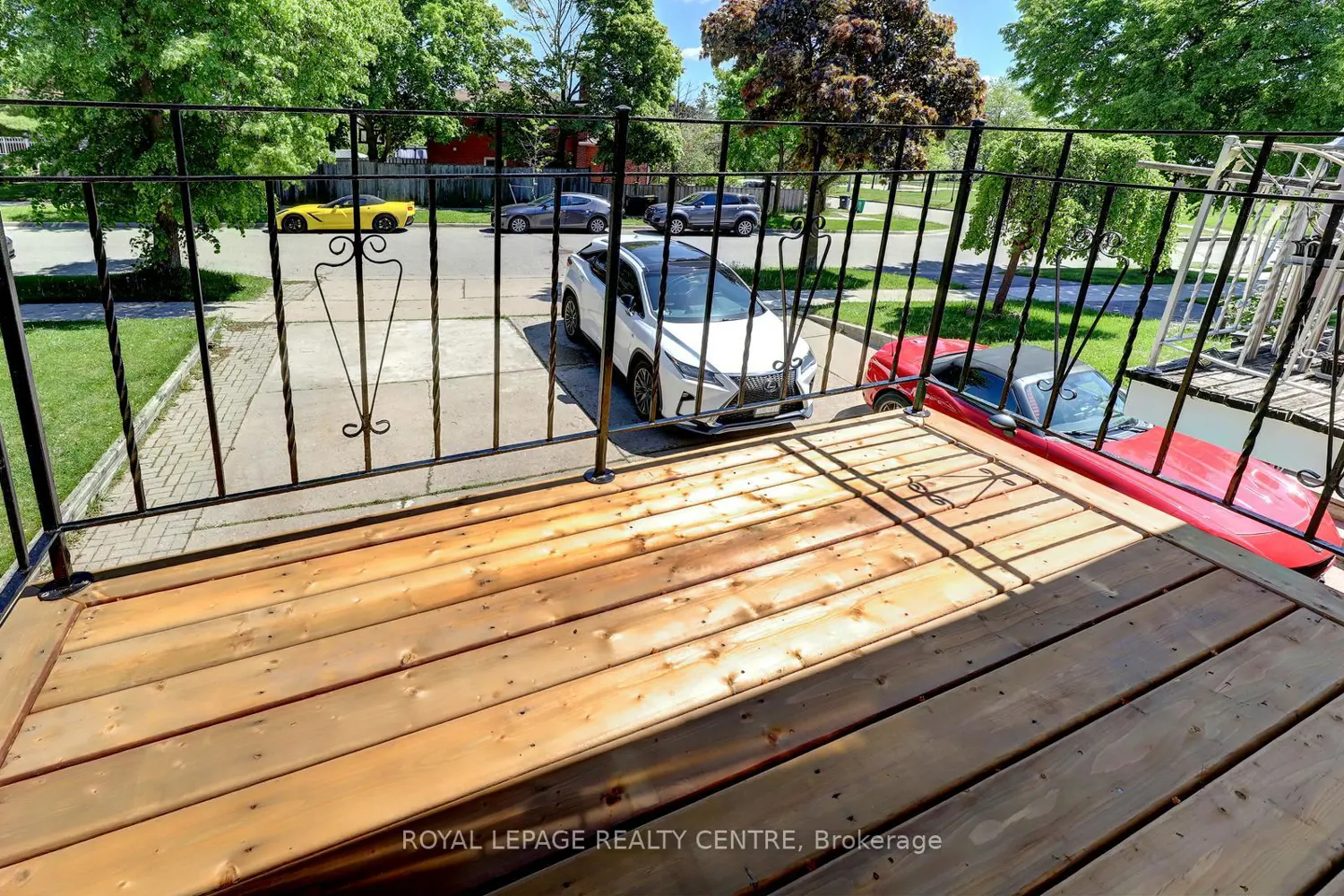 1278 Shamir Crescent photo 5