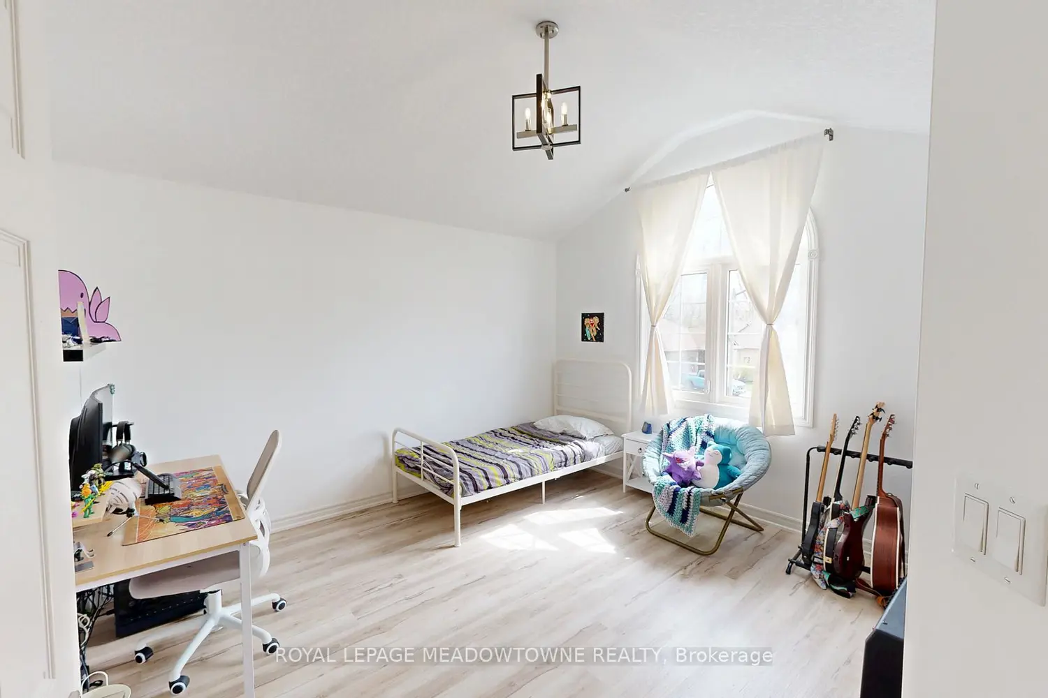30 Jacklin Court photo 5