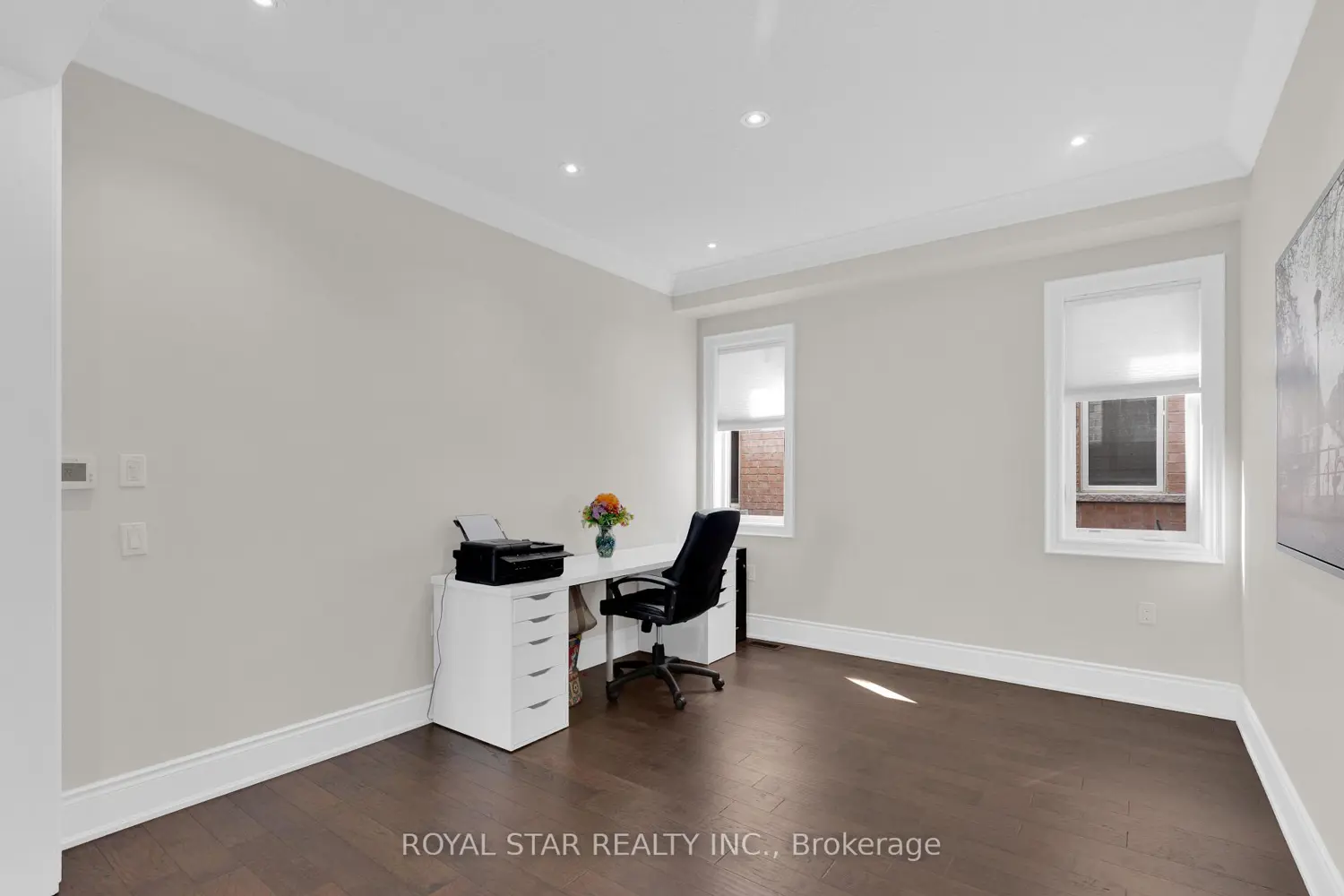 50 Brookwater Crescent photo 2