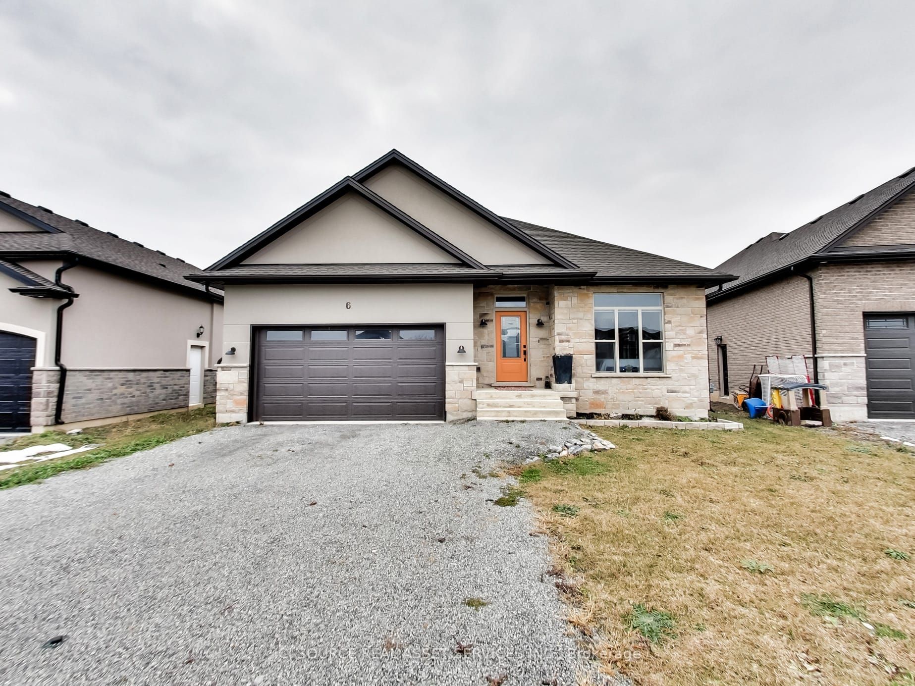 6 Renfield Street, Port Colborne, ON, L3K 0A8
