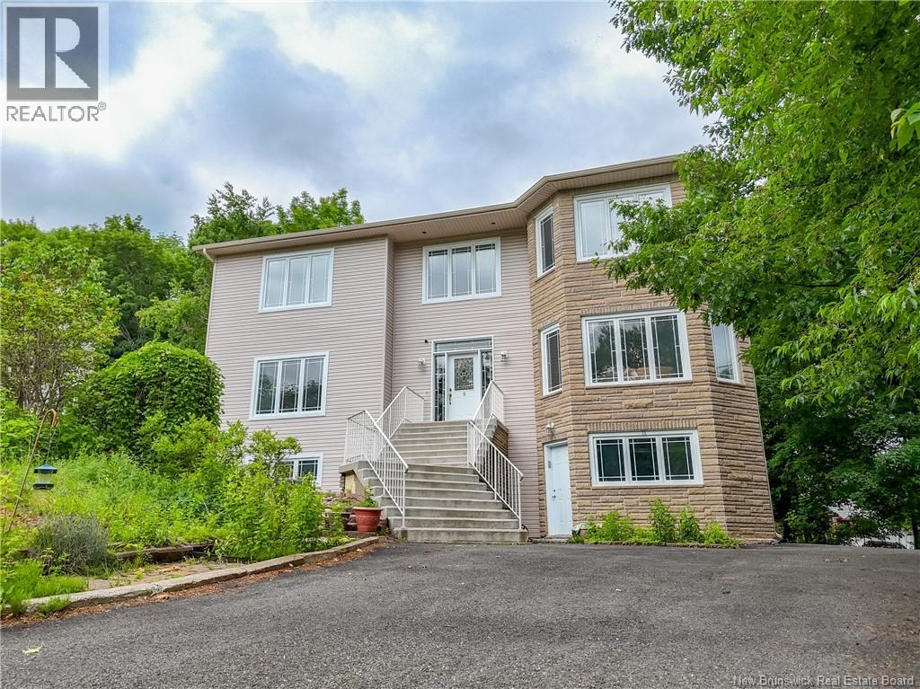 15 Gervais Court