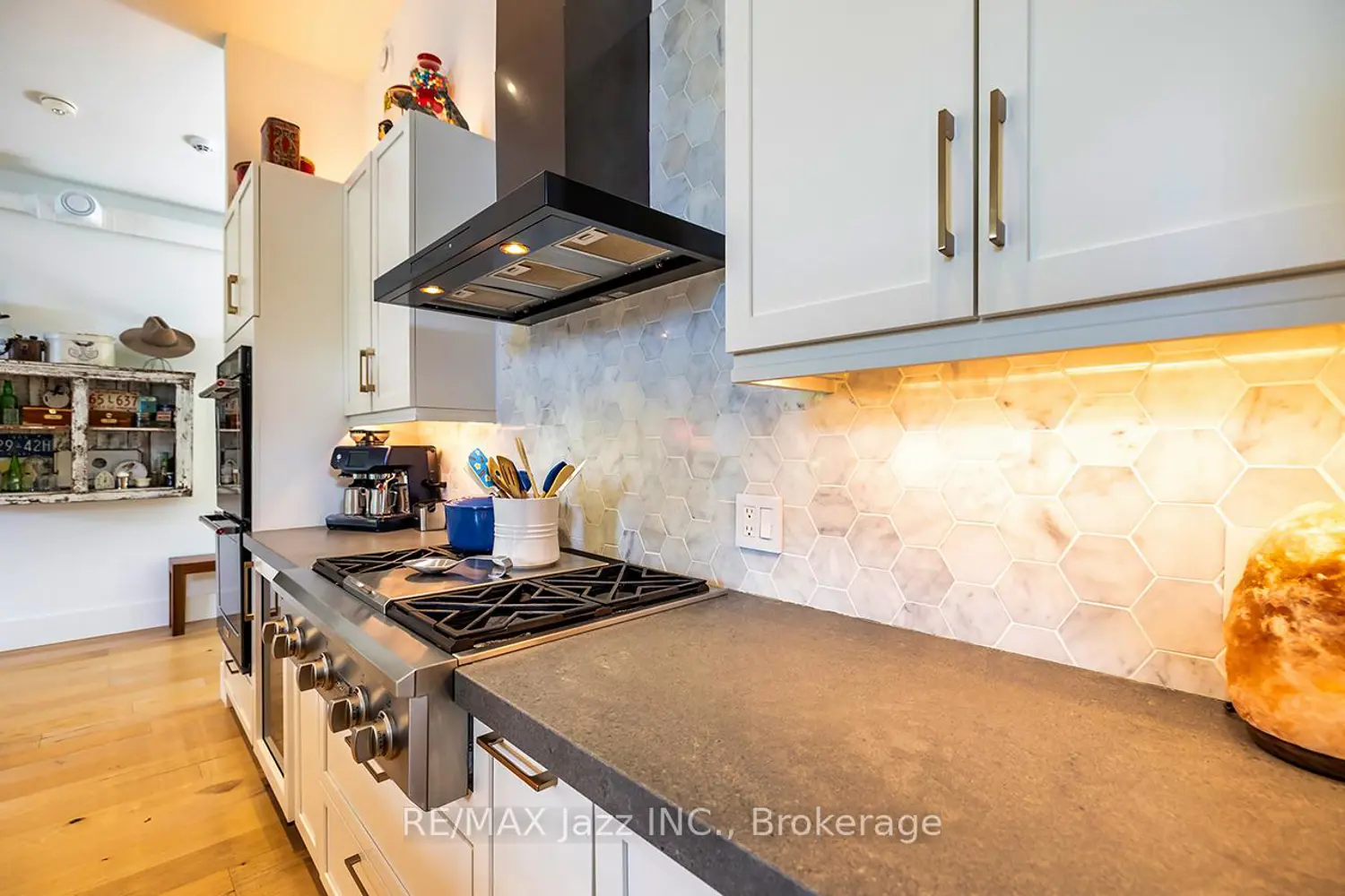 88 Brock Road photo 2