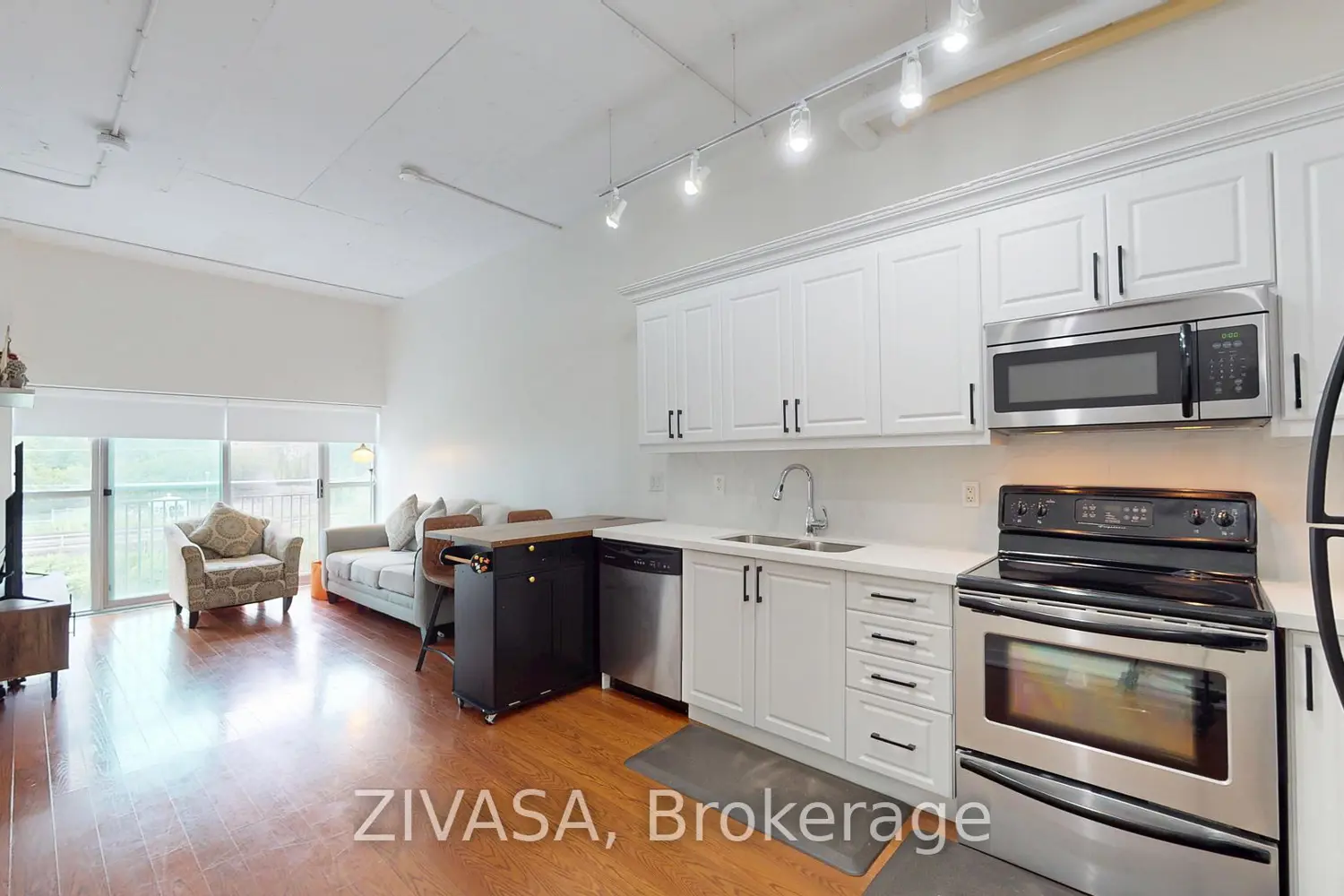 2 Fieldway Road 218 photo 5