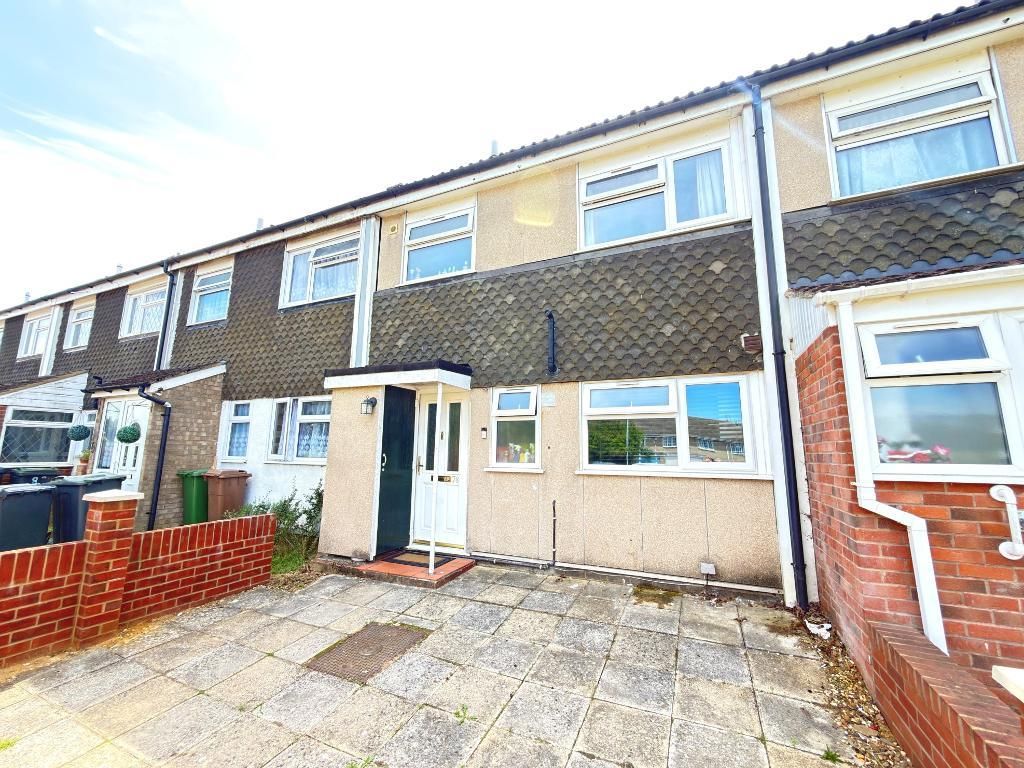 3 bed terraced house for saleFlint Close, Marsh Farm, Luton, Bedfordshire LU3