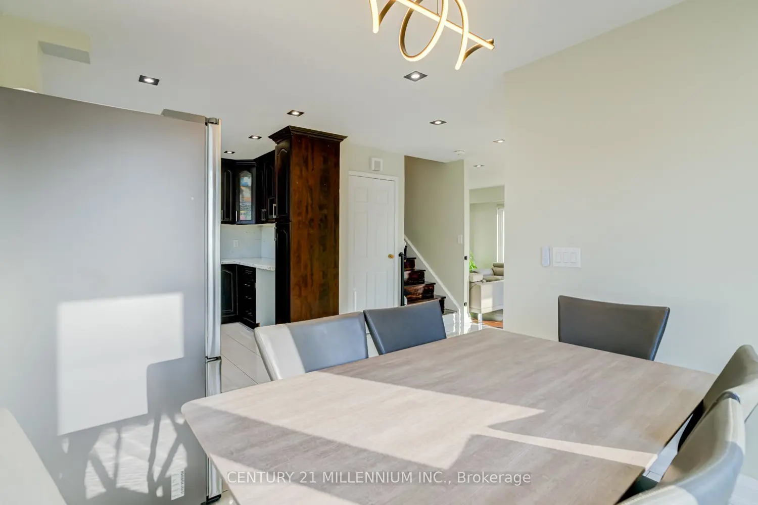 75 Goldcrest Road photo 5