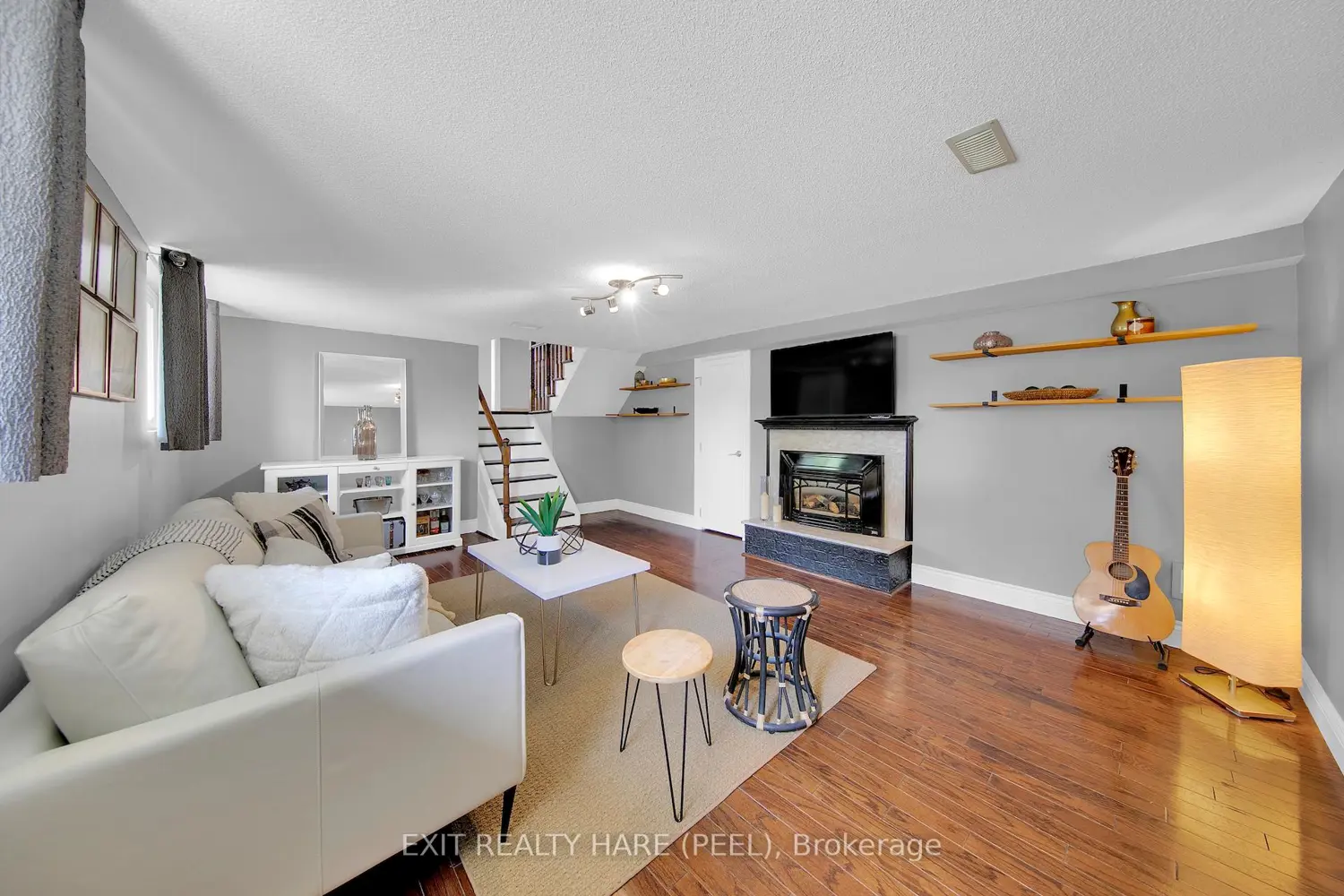 84 Addington Crescent