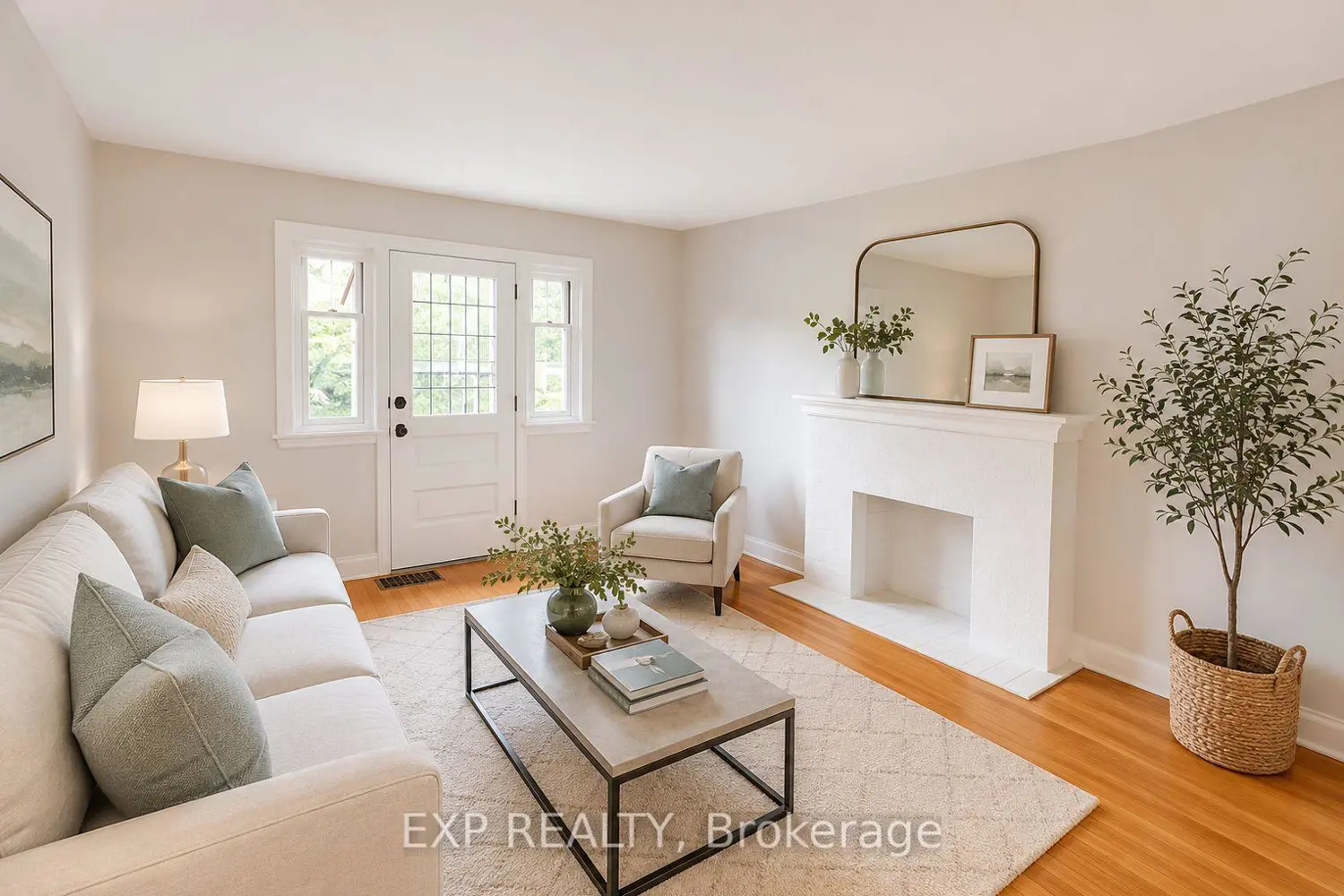 448-450 Holland Avenue photo 2