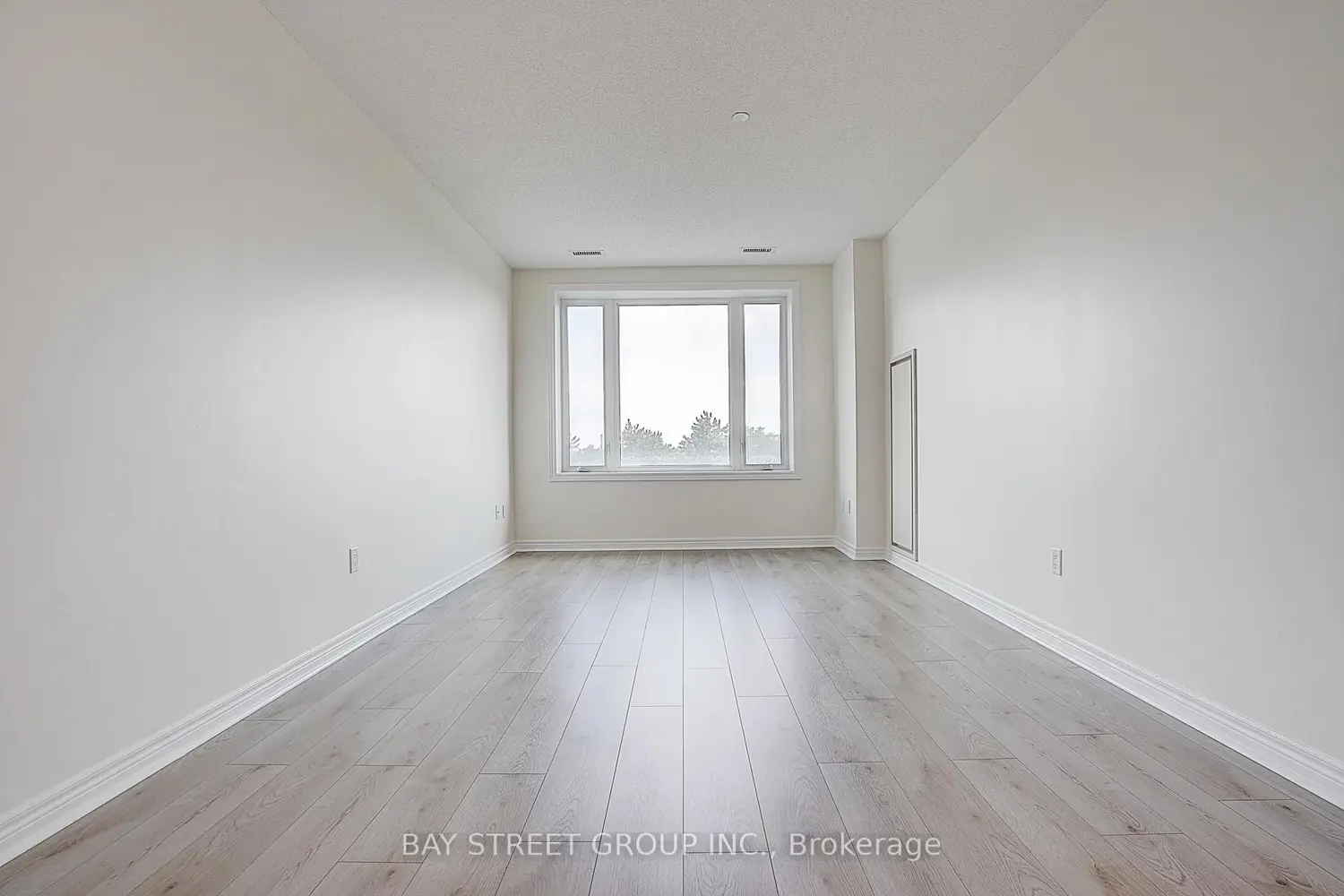 7400 Markham Road 405 photo 3