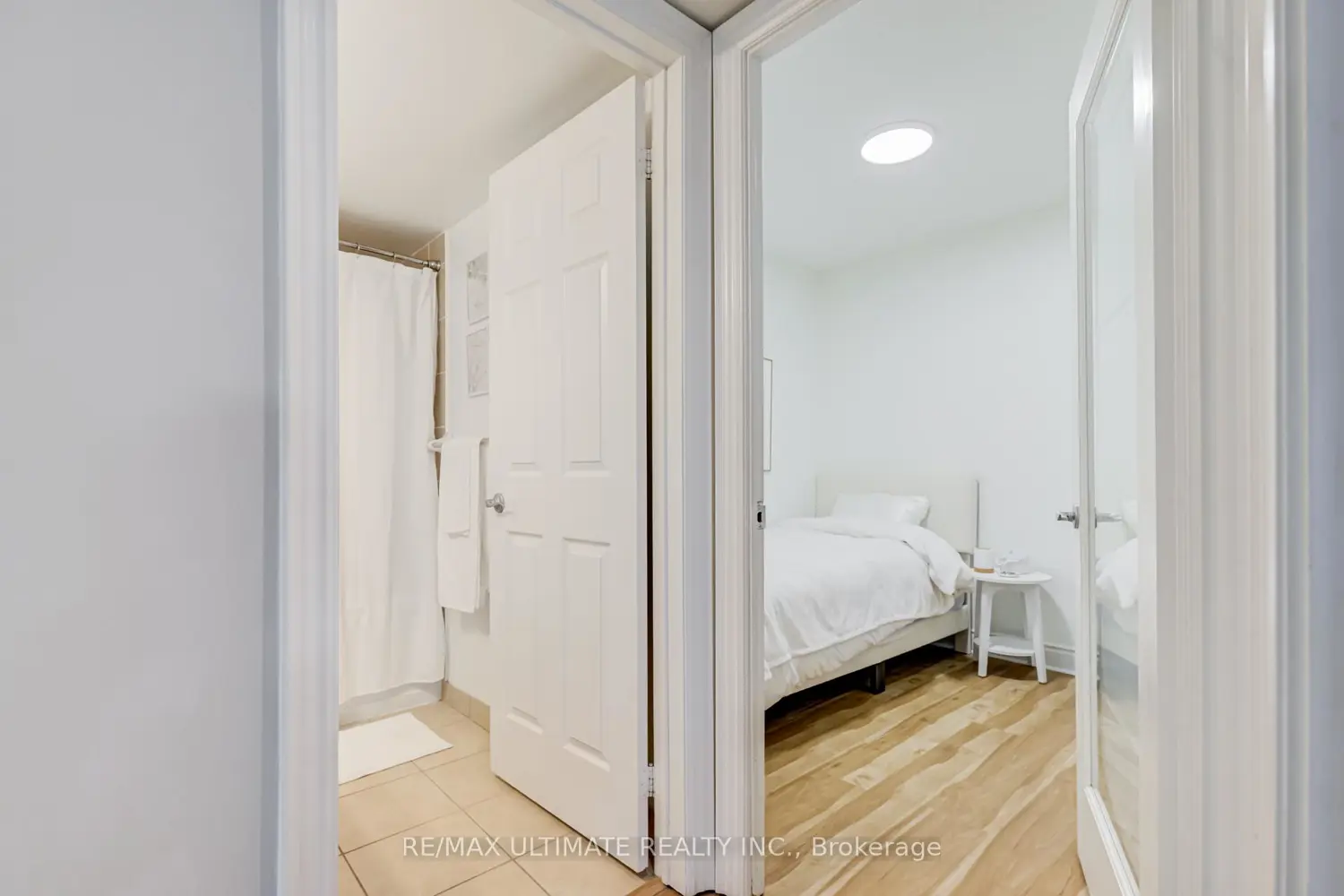 25 Greenview Avenue 319 photo 4