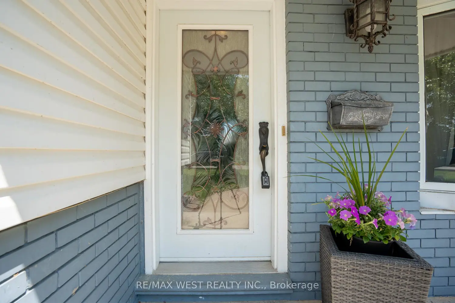 41 Rita Street photo 3