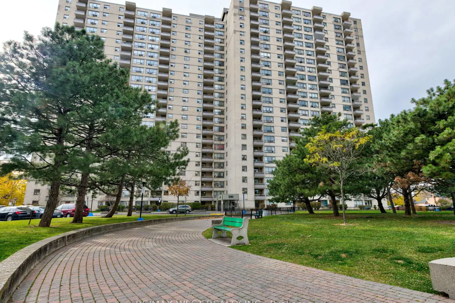390 Dixon Road 2309