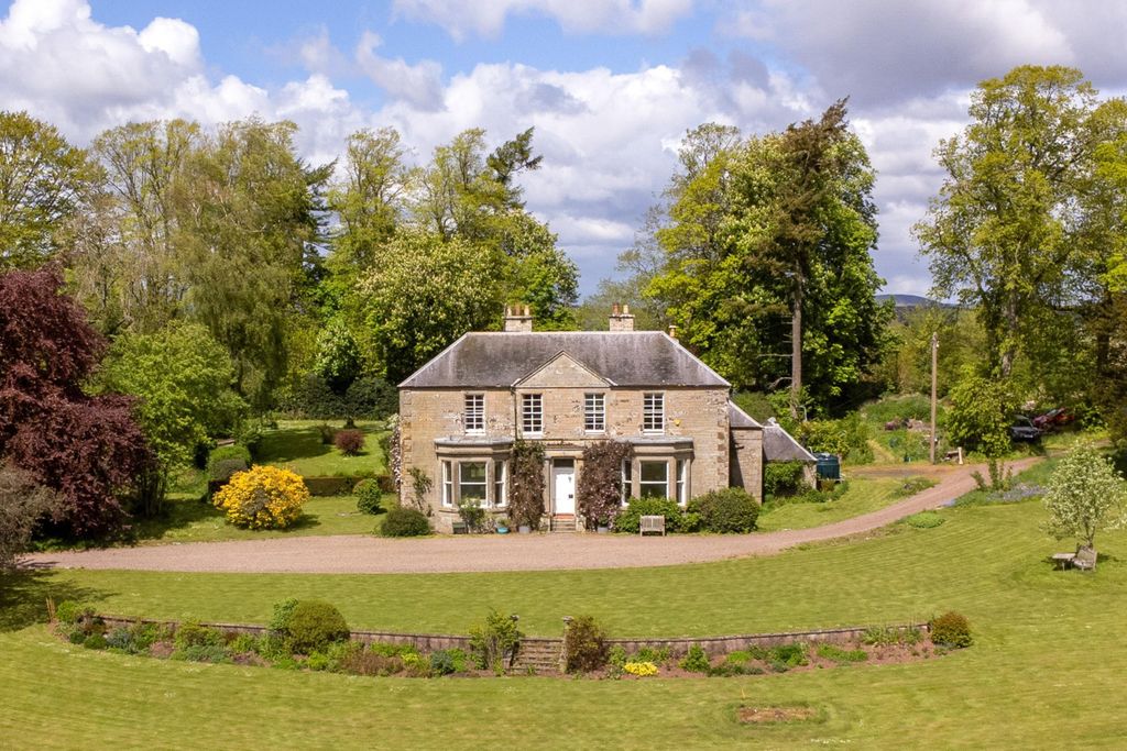 5 bed detached house for saleGreenlaw, Duns, Scottish Borders TD10