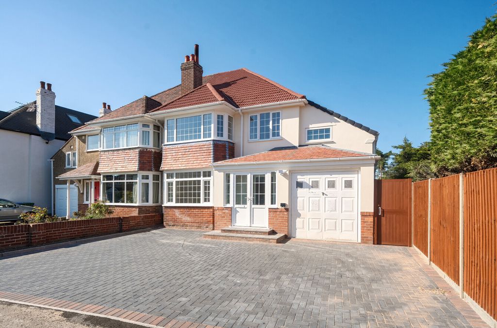 5 bed semi-detached house for saleKellett Road, Upper Shirley, Southampton, Hampshire SO15
