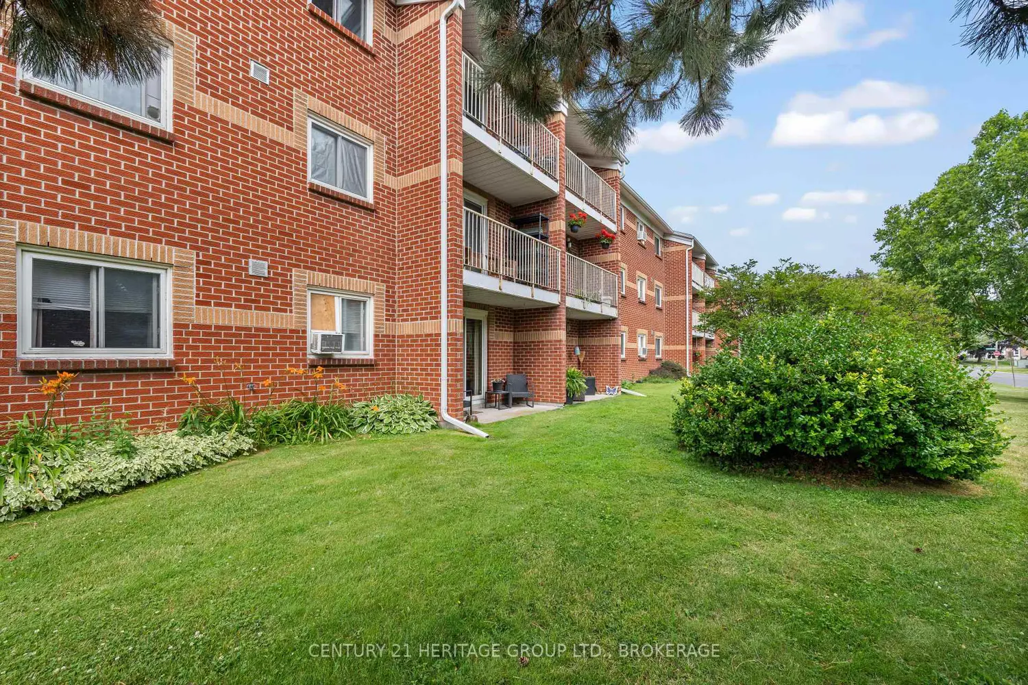 573 Armstrong Road 114 photo 3