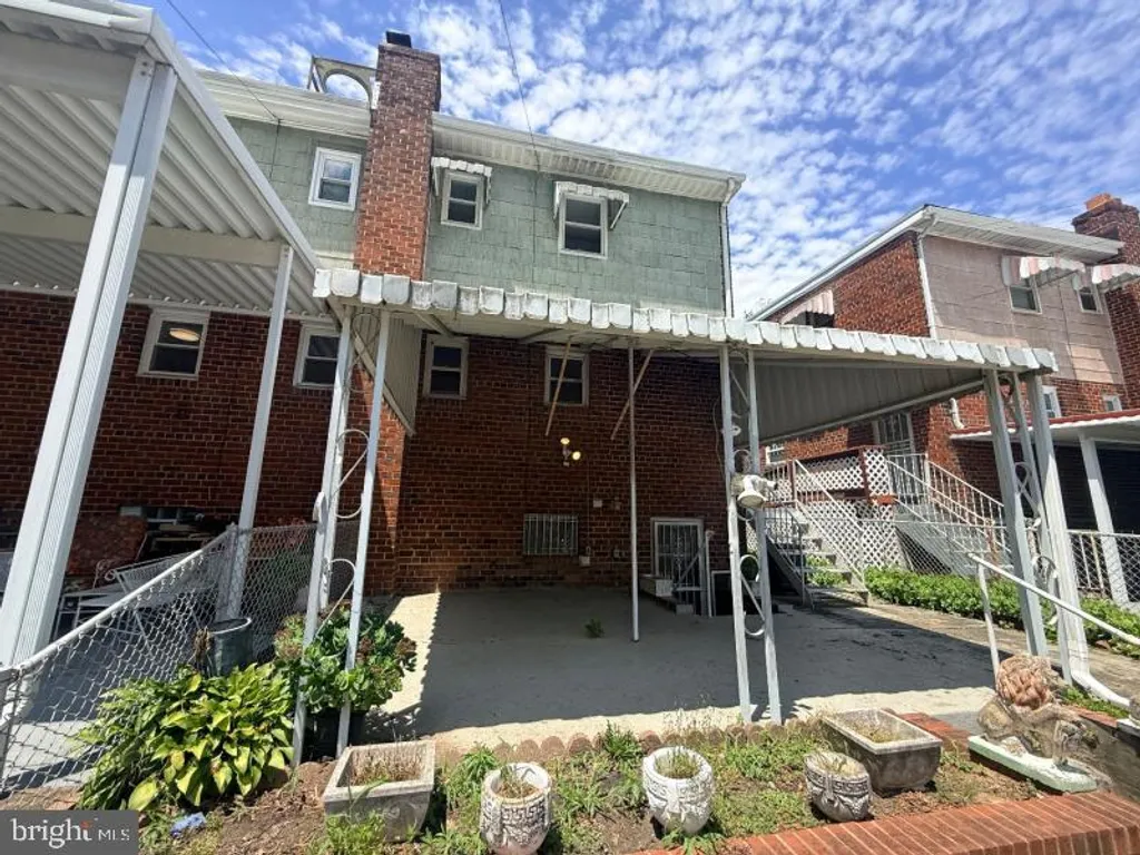 125 48th Place NE, Washington, DC 20019