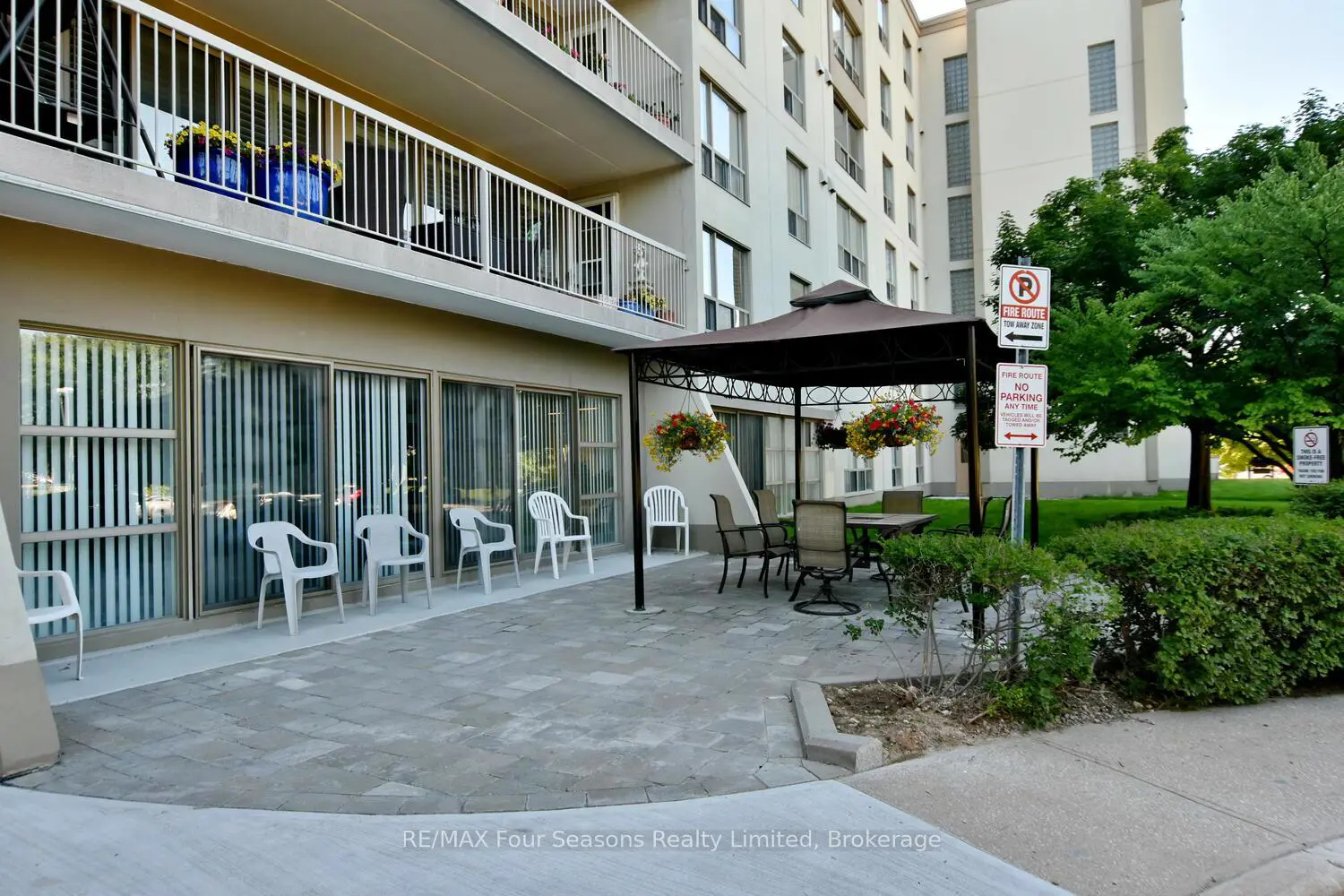 172 Eighth Street 505 photo 5