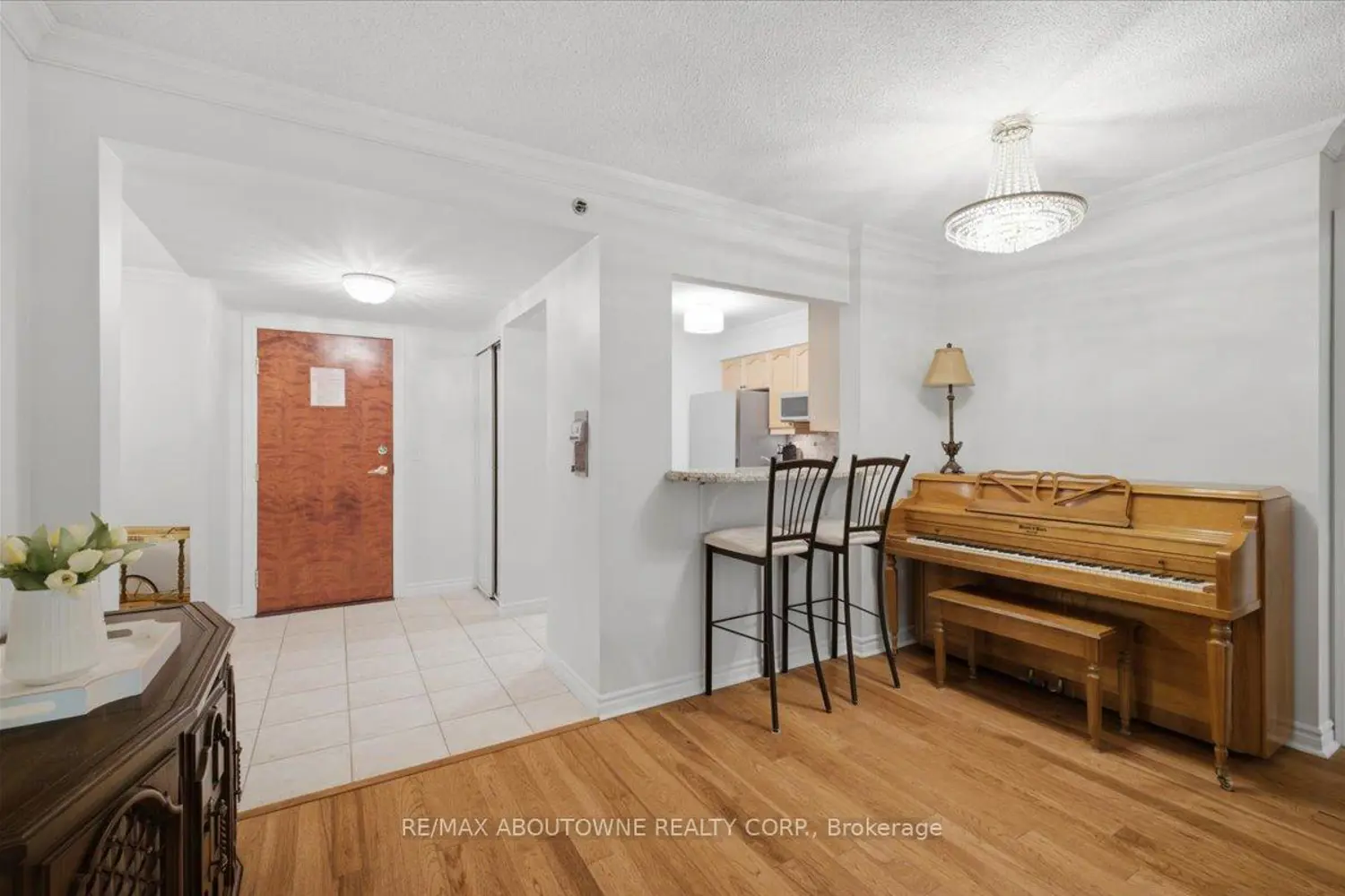 100 Burloak Drive 1207 photo 4