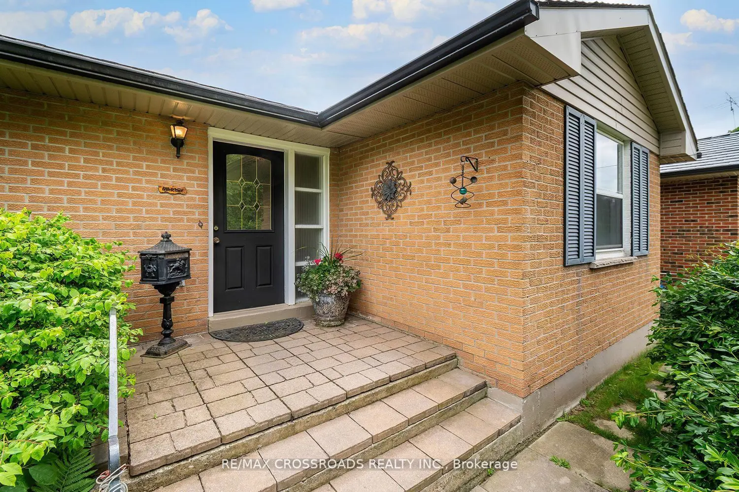 19 Orchard Avenue photo 3