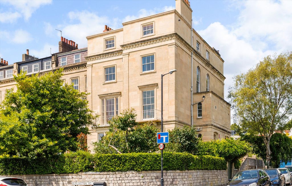 7 bed semi-detached house for saleBurlington Road, Bristol BS6.
