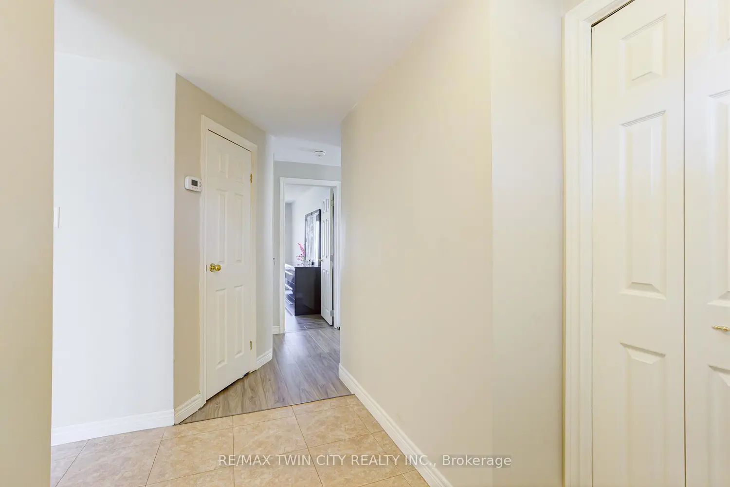 22 Blackhorne Crescent photo 2