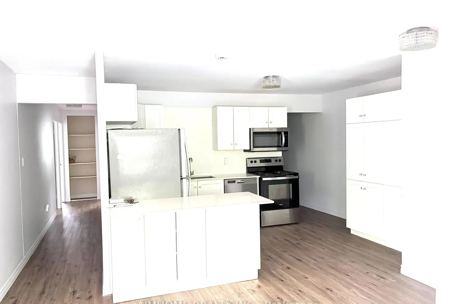 109 Westmount Road photo 2