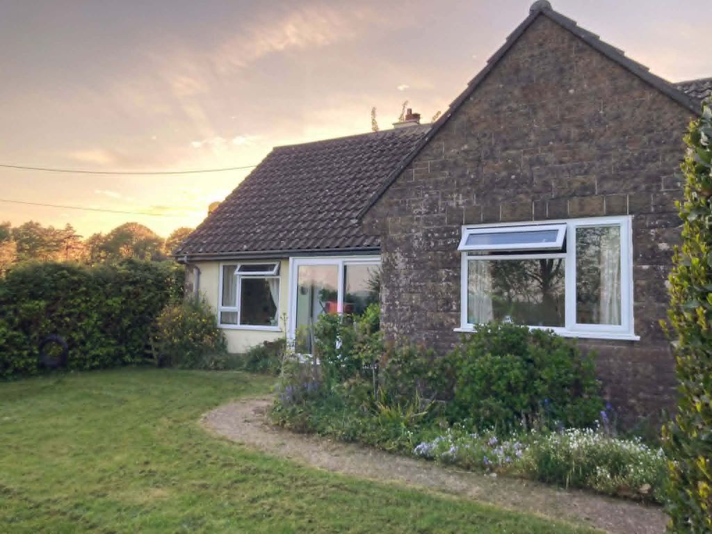 3 bed detached house for salePark Lane, Wayford, Crewkerne TA18