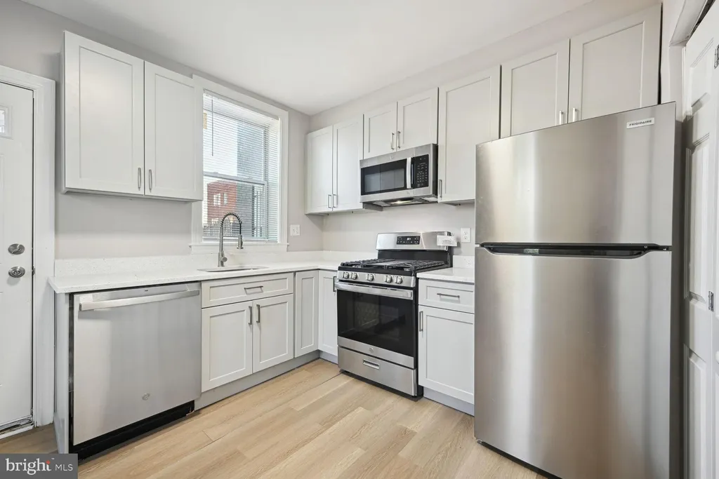 1640 L Street NE, Washington, DC 20002 photo 3