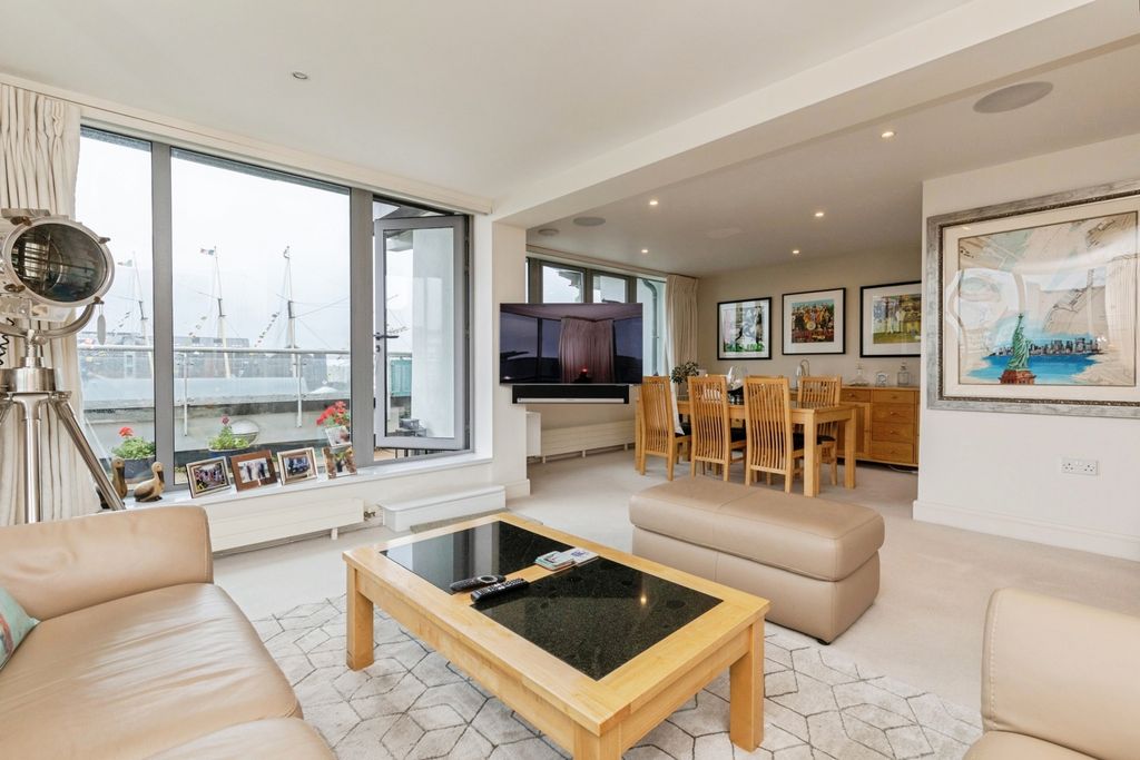 3 bed flat for saleLime Kiln Road, Bristol BS8 photo 3