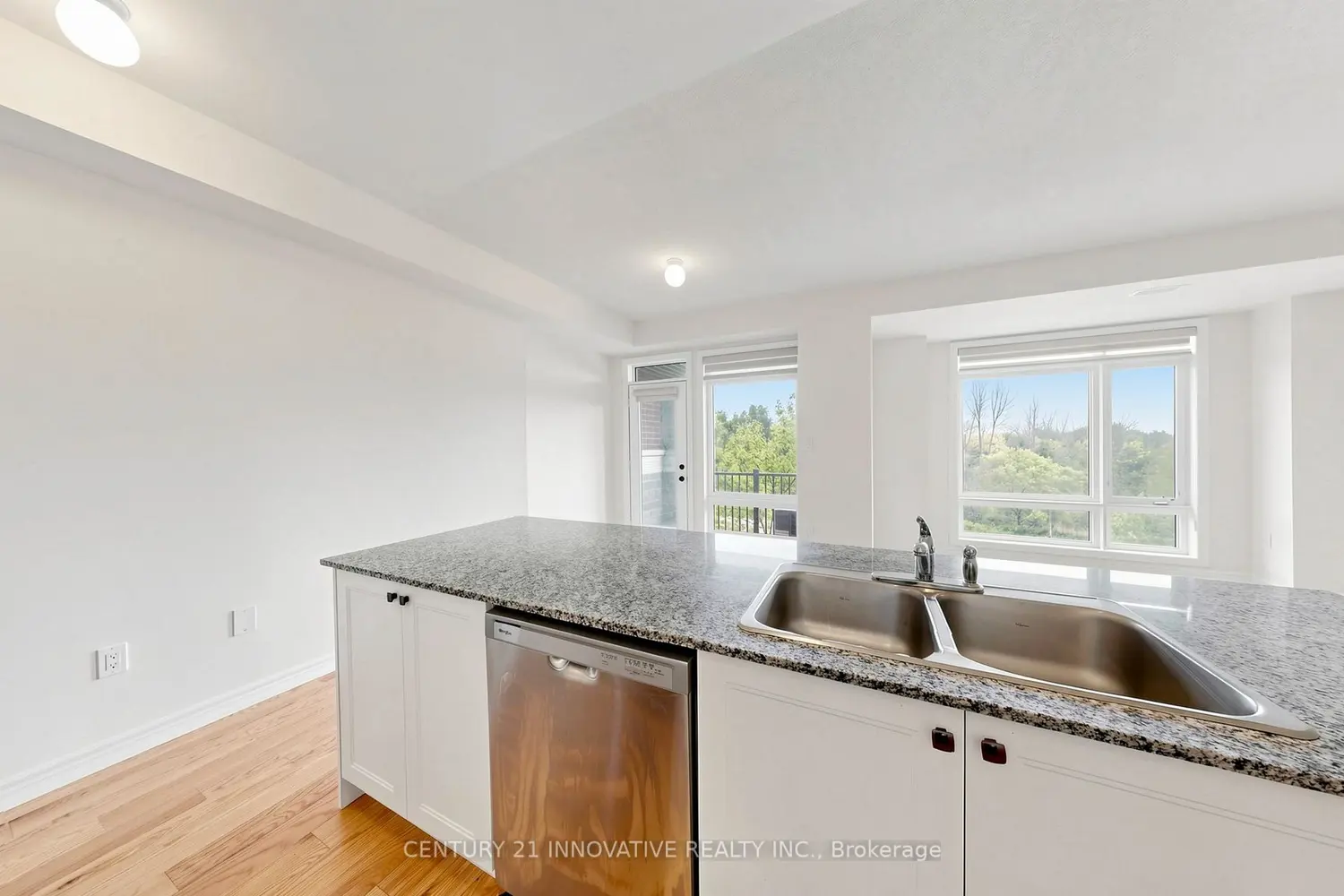 444 Salem Road photo 4