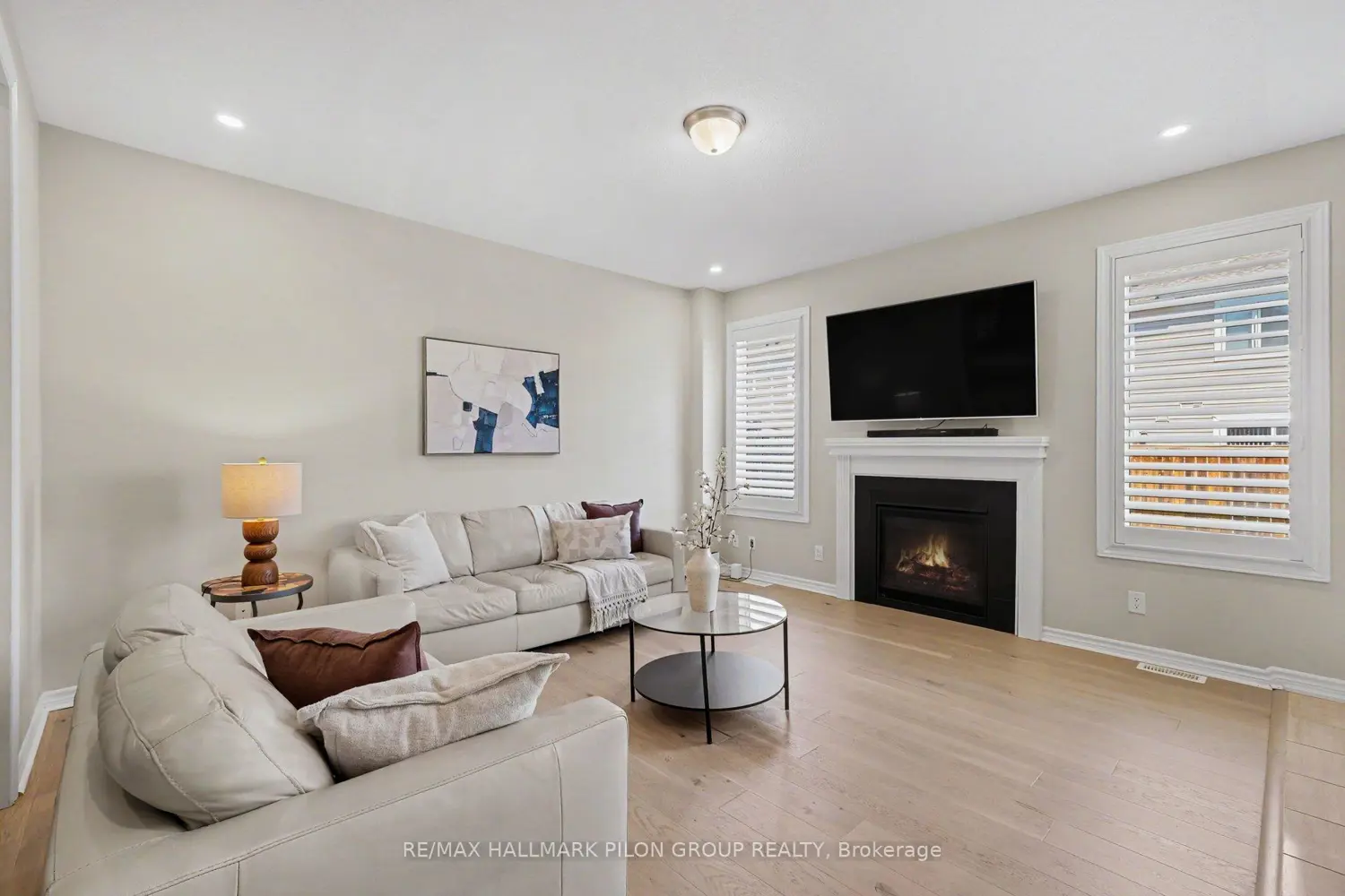 124 Mandalay Street photo 5