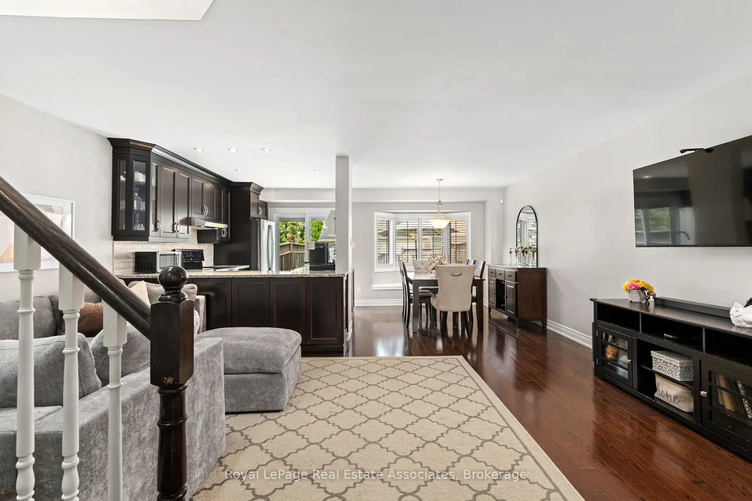 6563 Sapling Trail photo 4