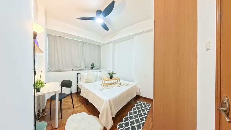 16 Stirling Road photo 4
