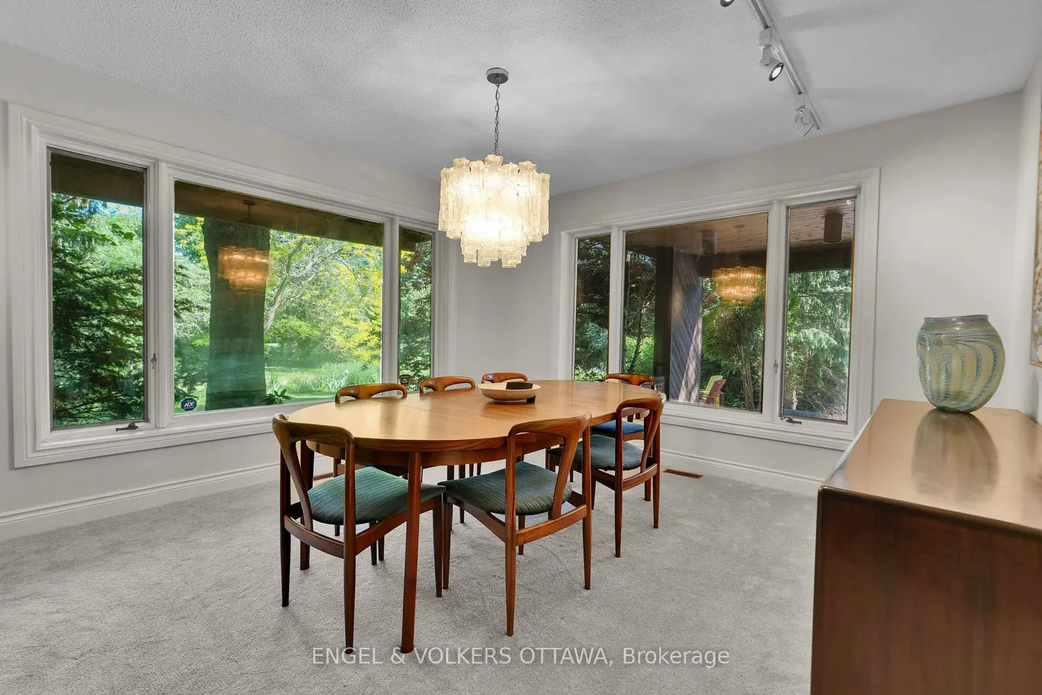 7 Mid Pines Grove photo 2