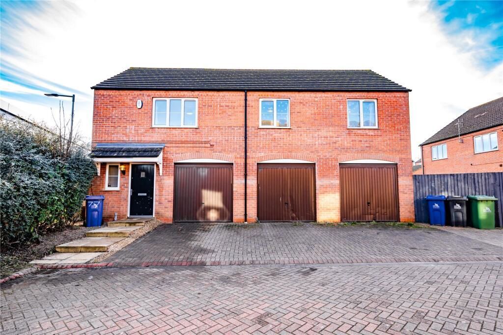 2 bed flat for saleDanes Close, Grimsby DN32