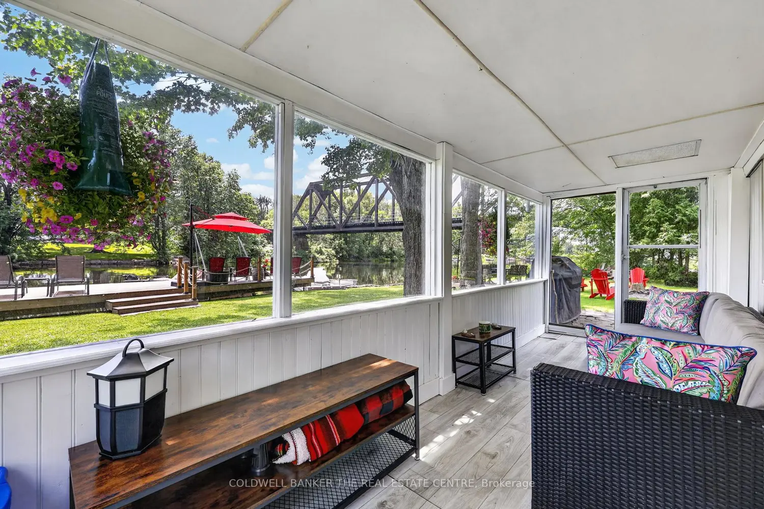 1057 Severn River Road photo 4
