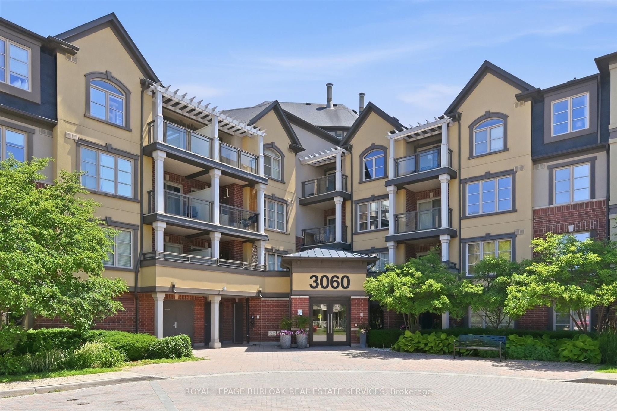 303-3060 Rotary Way, Burlington, ON, L7M 0G9