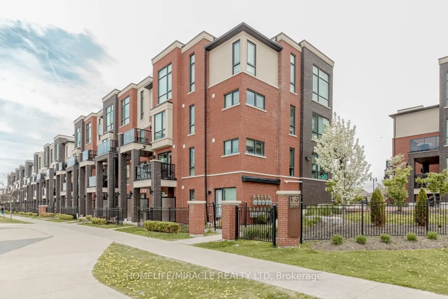 100 Dufay Road 29