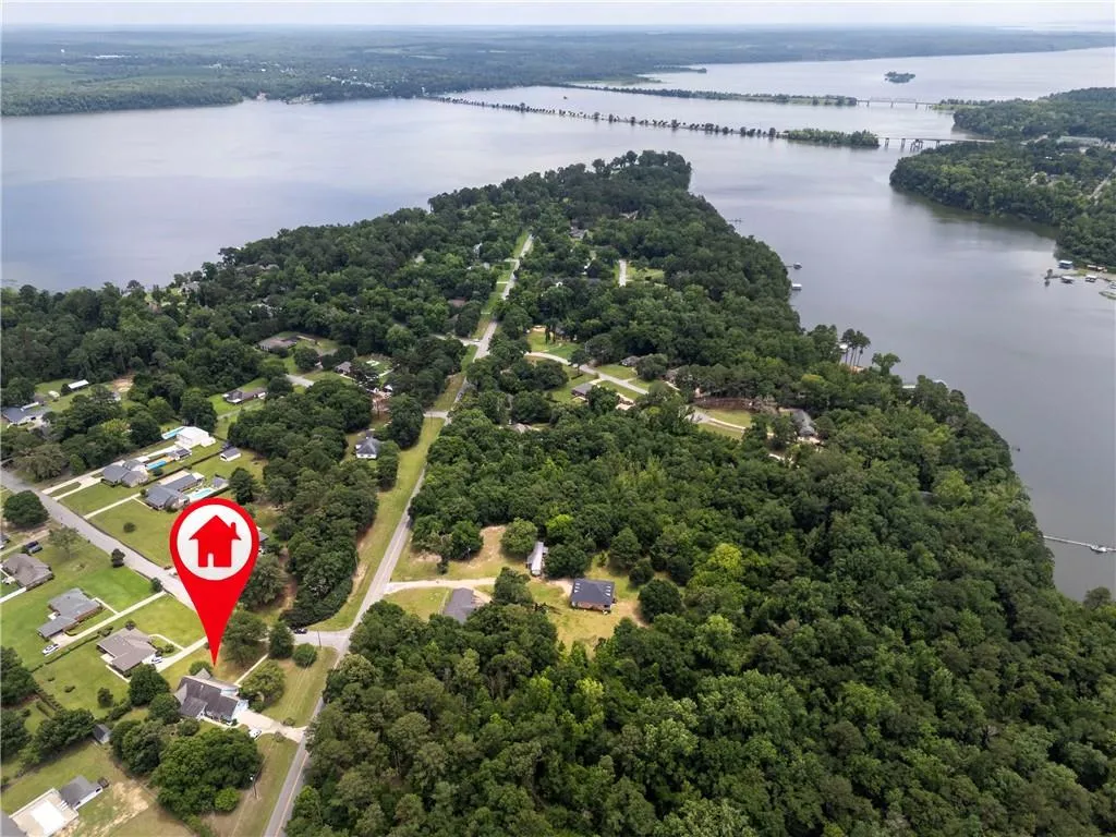 118 Sunrise Drive, Eufaula, AL 36027