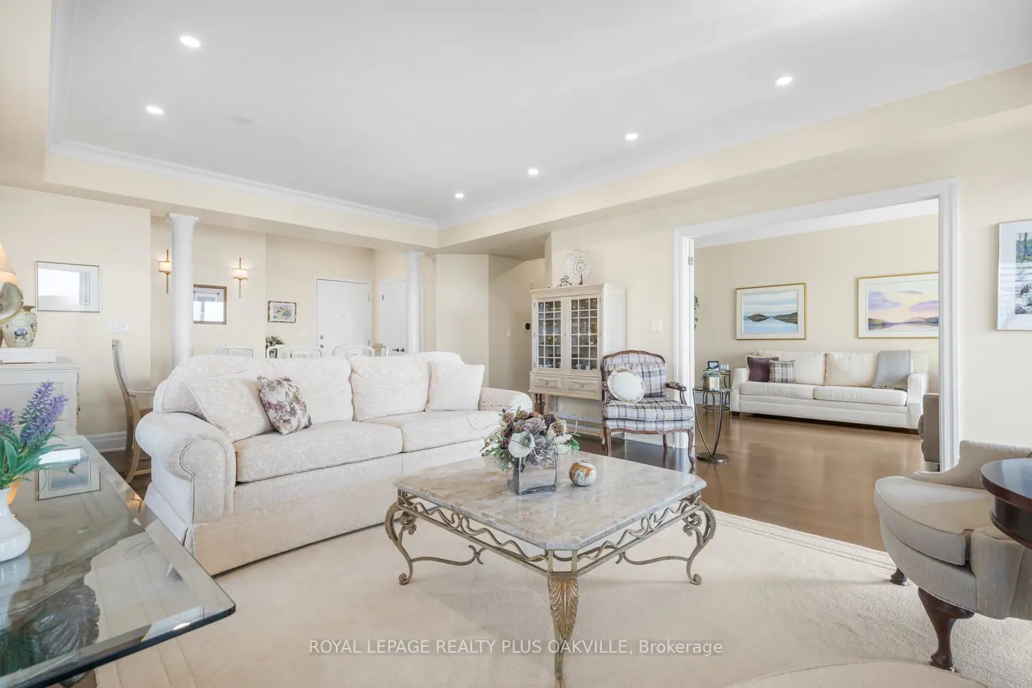 5340 Lakeshore Road 604 photo 4