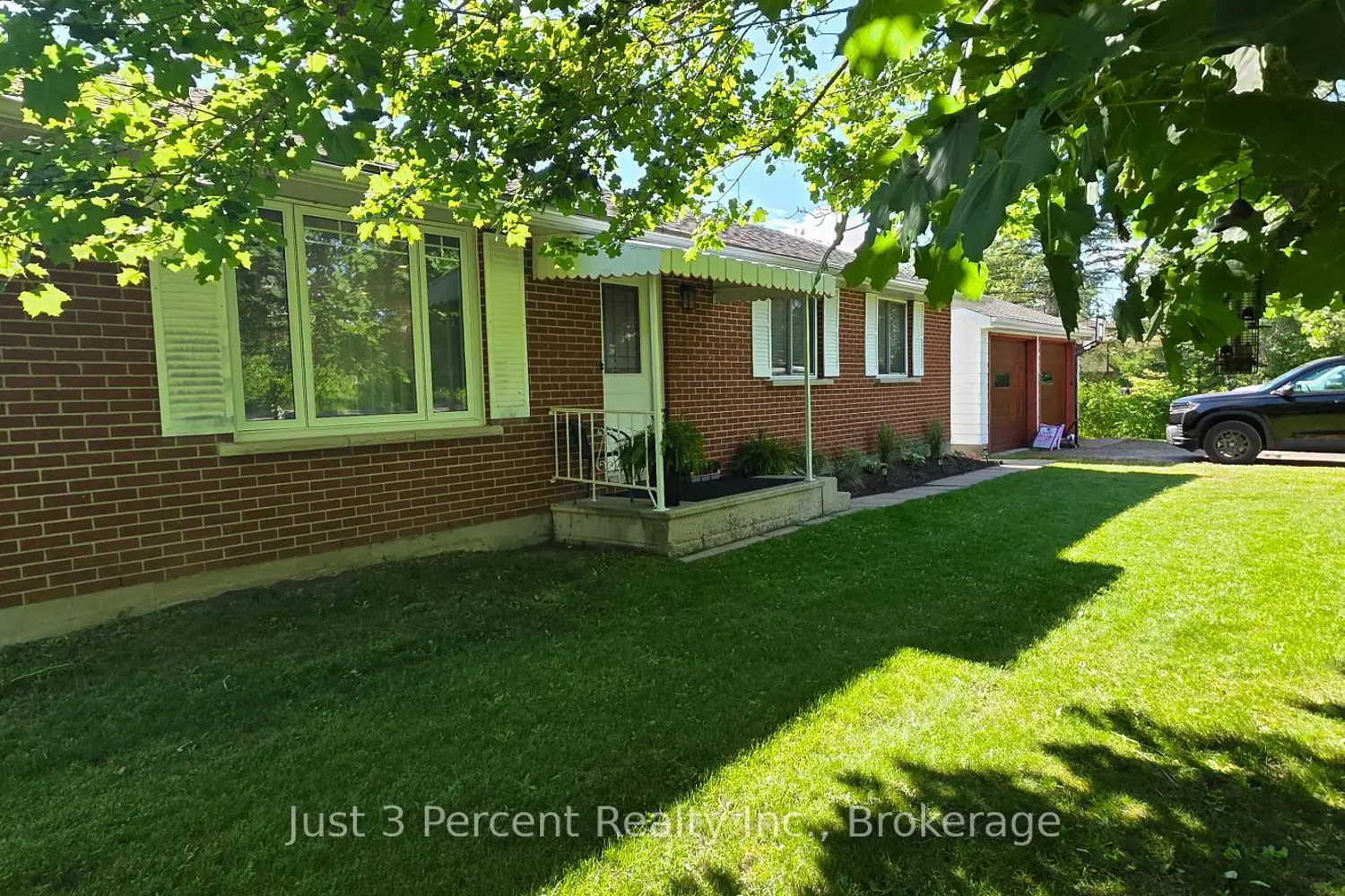 2224 Fieldview Drive photo 2