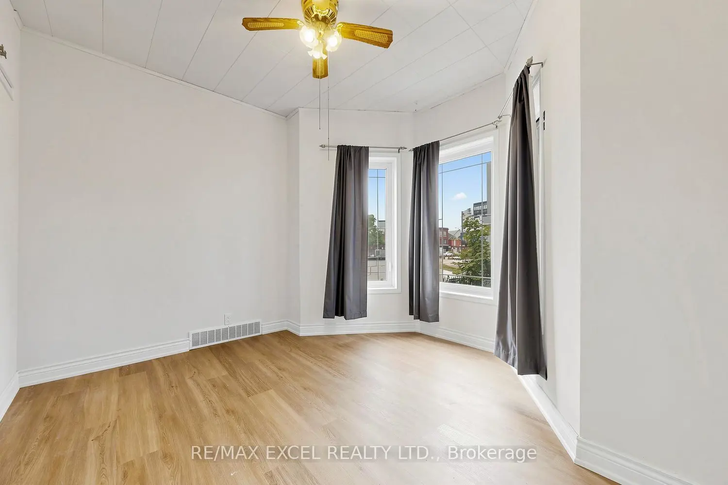 259 Victoria Avenue photo 3