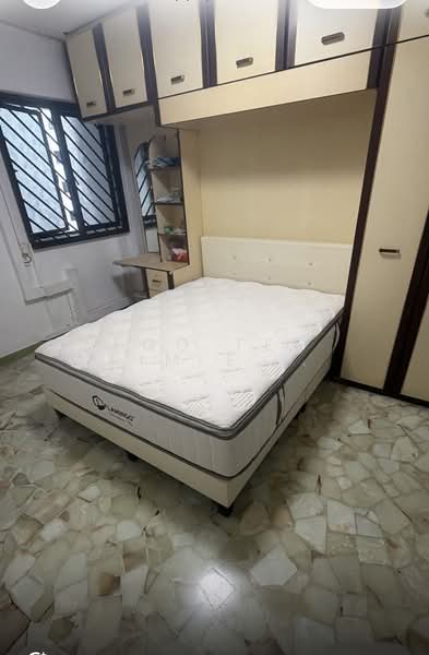 218 Jurong East Street 21