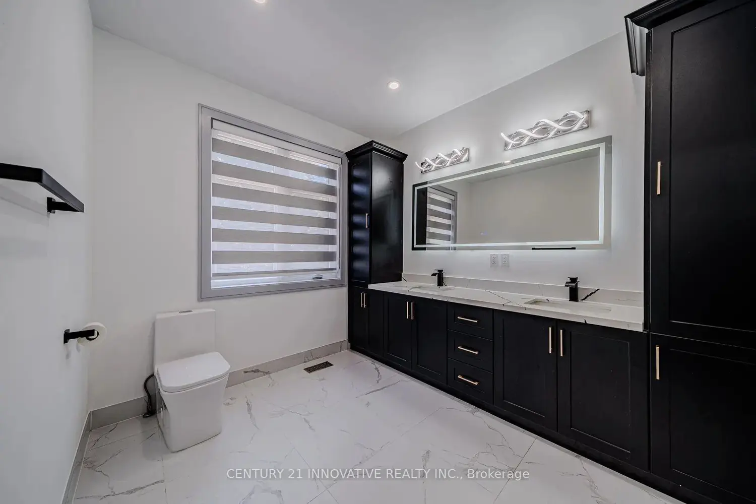 435 Miller Avenue photo 2