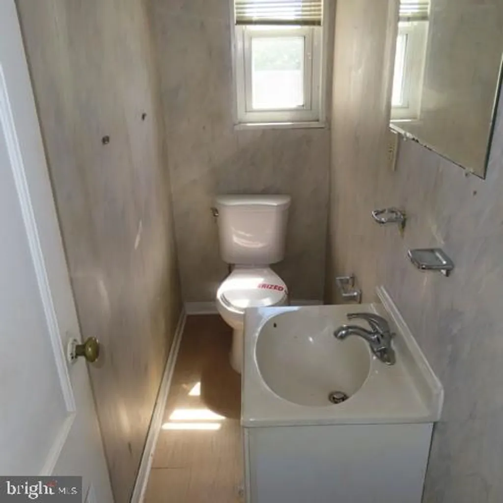 819 Oglethorpe Street NE, Washington, DC 20011 photo 5