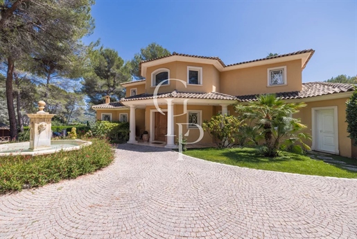 Mougins (Alpes-Maritimes) photo 3